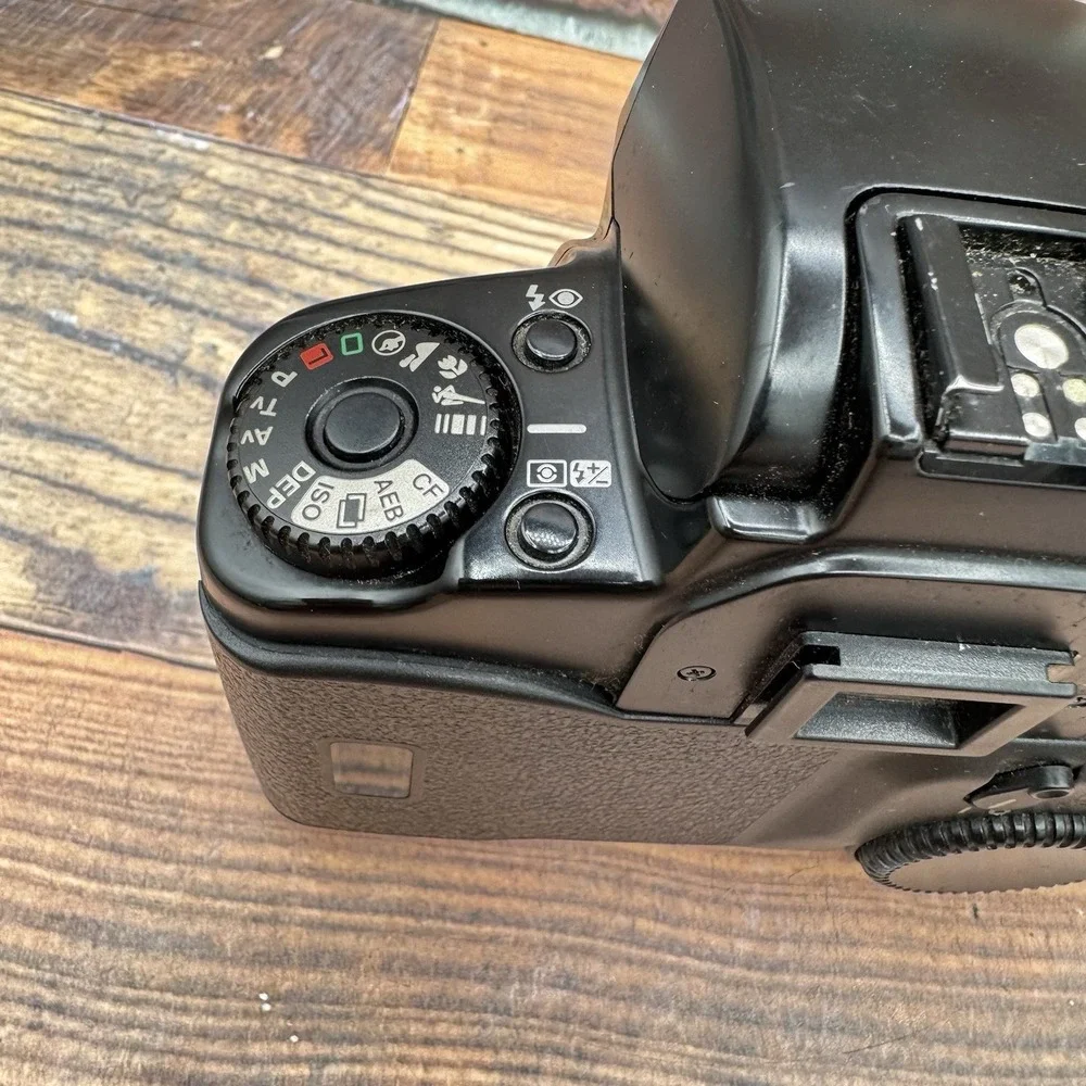 Canon EOS Elan 35mm SLR Film Camera Body Only Untested AS IS Japan